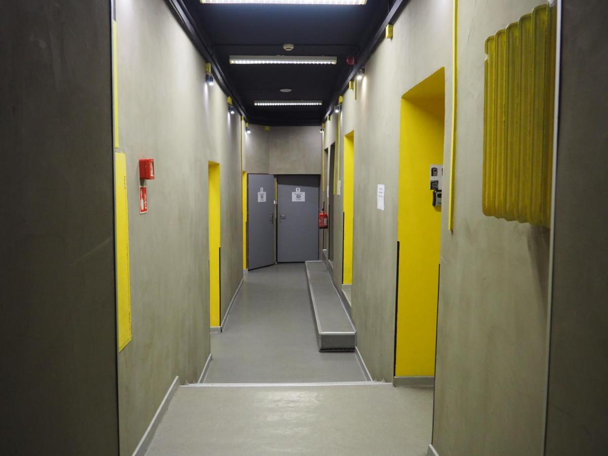 New World St Hostel And Private Room Warsaw Ngoại thất bức ảnh