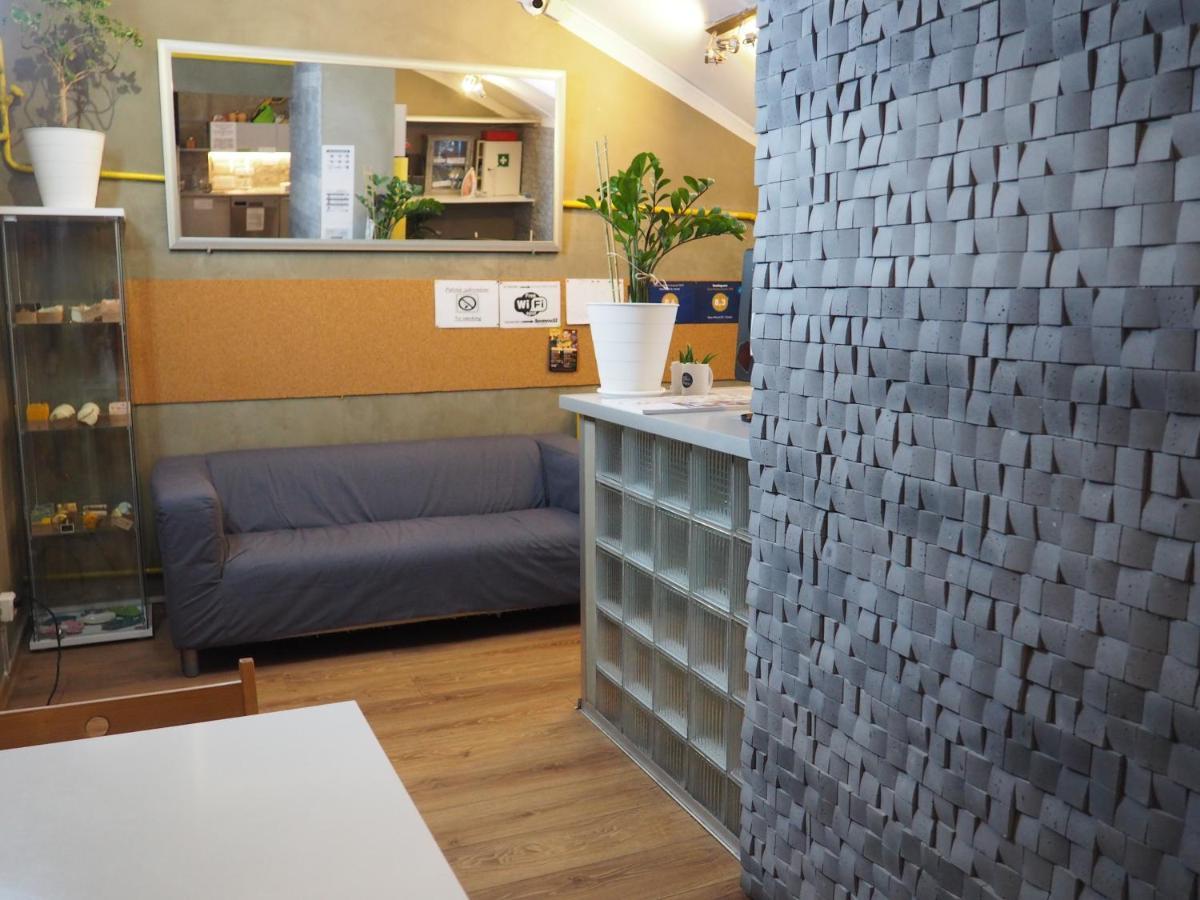 New World St Hostel And Private Room Warsaw Ngoại thất bức ảnh