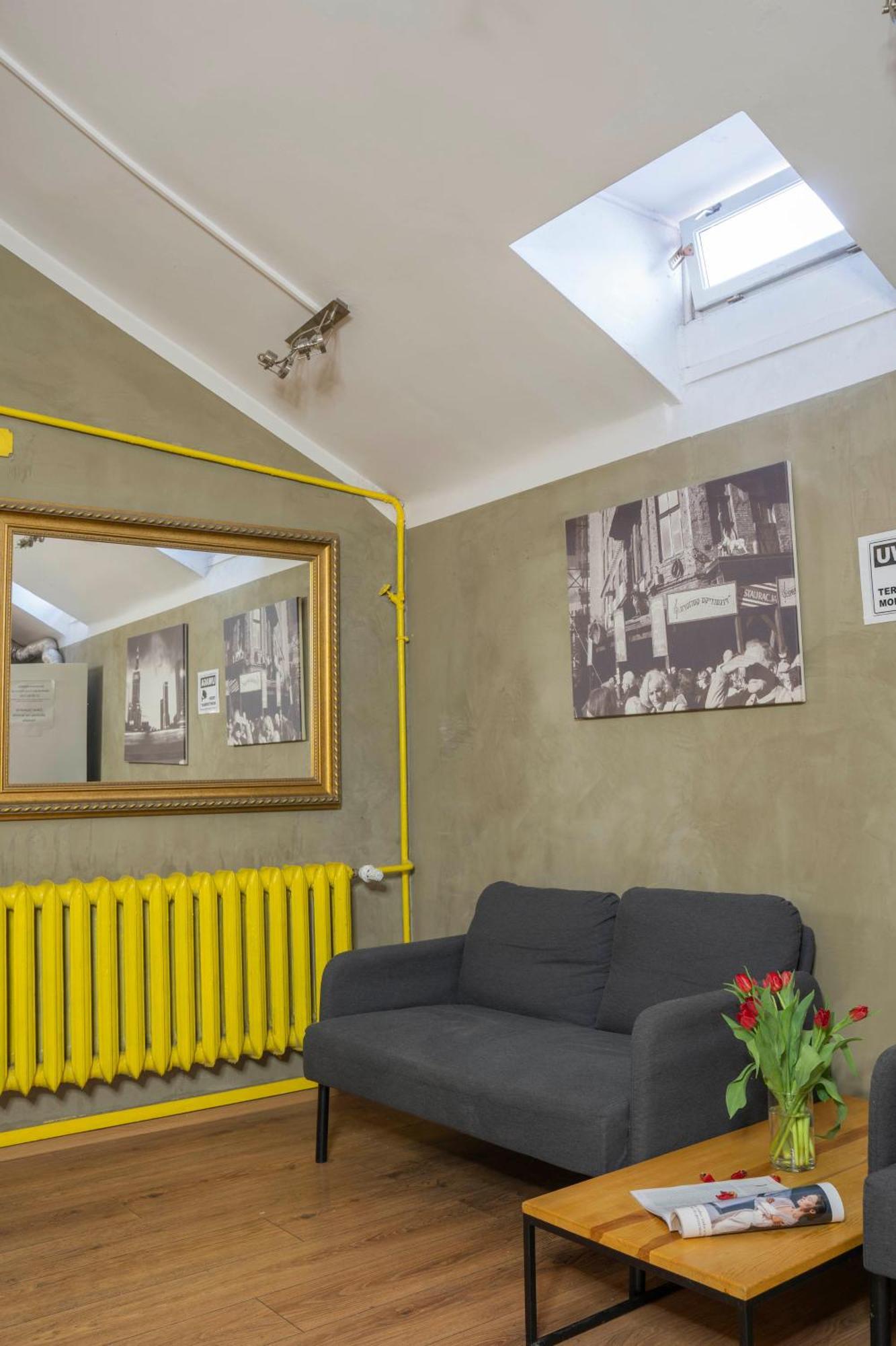 New World St Hostel And Private Room Warsaw Ngoại thất bức ảnh