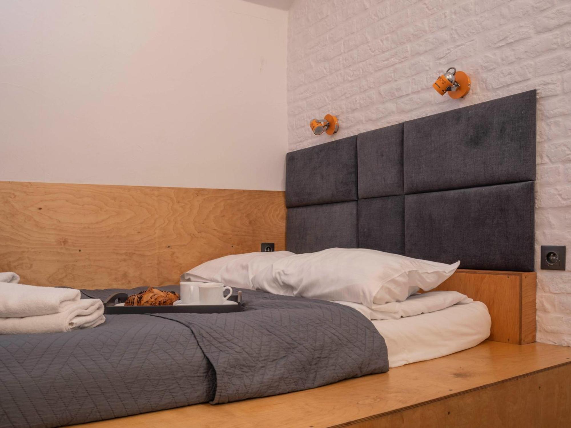 New World St Hostel And Private Room Warsaw Ngoại thất bức ảnh
